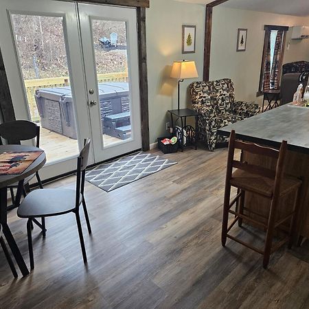 Villa Grey Pines At Hocking Vacations Logan Esterno foto