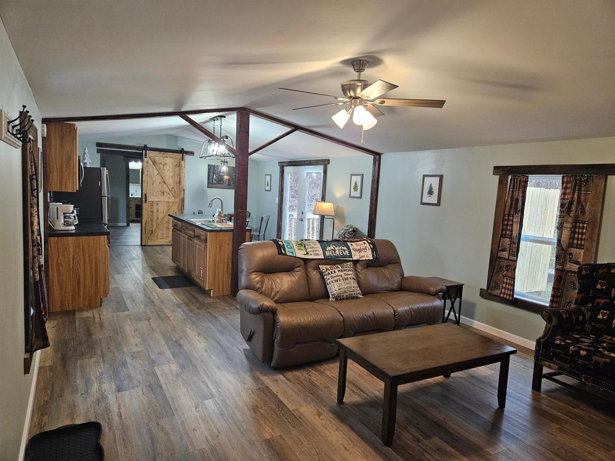 Villa Grey Pines At Hocking Vacations Logan Esterno foto