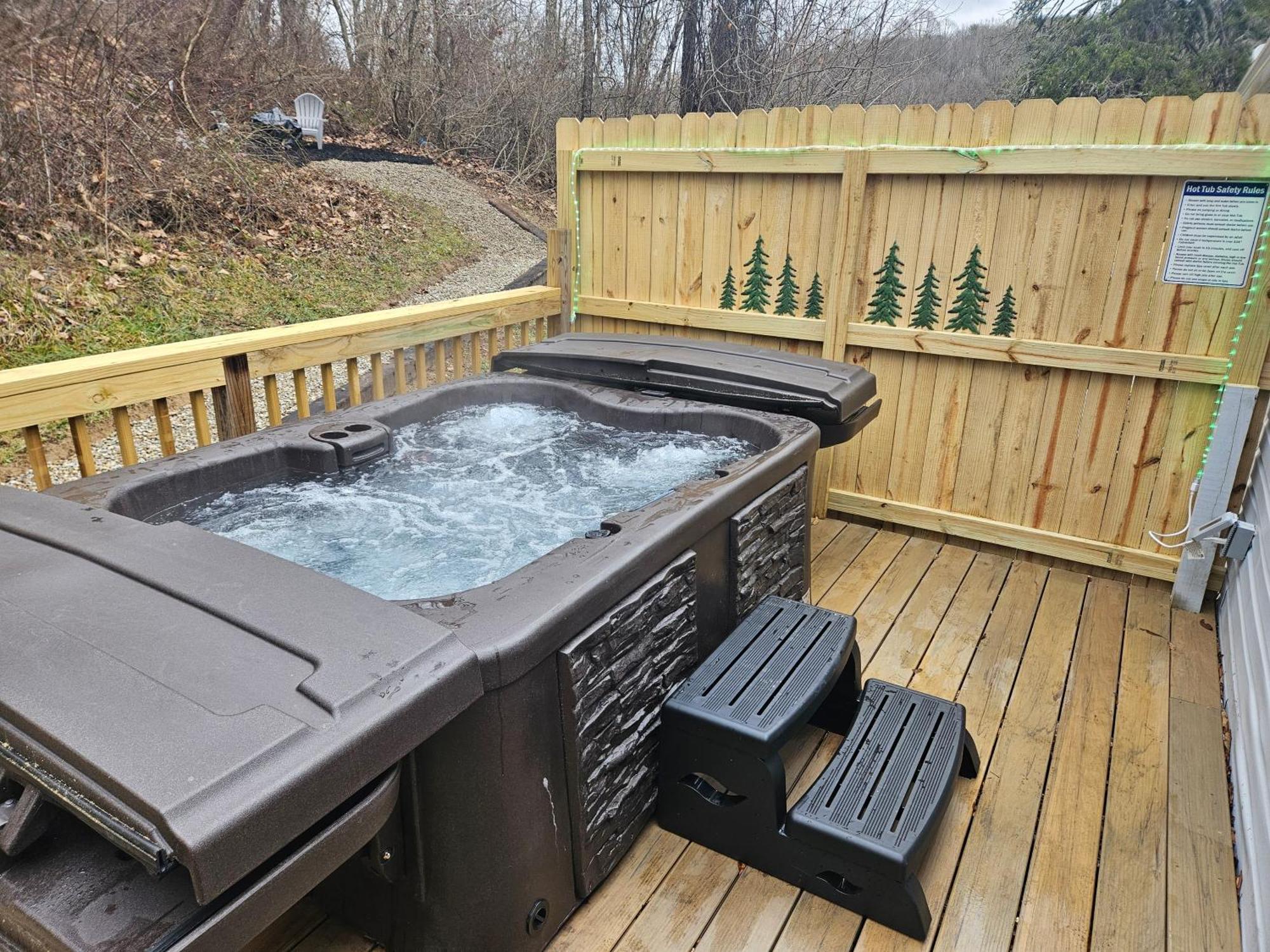 Villa Grey Pines At Hocking Vacations Logan Esterno foto