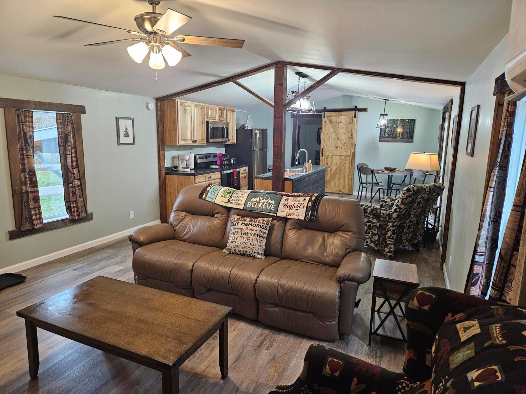 Villa Grey Pines At Hocking Vacations Logan Esterno foto